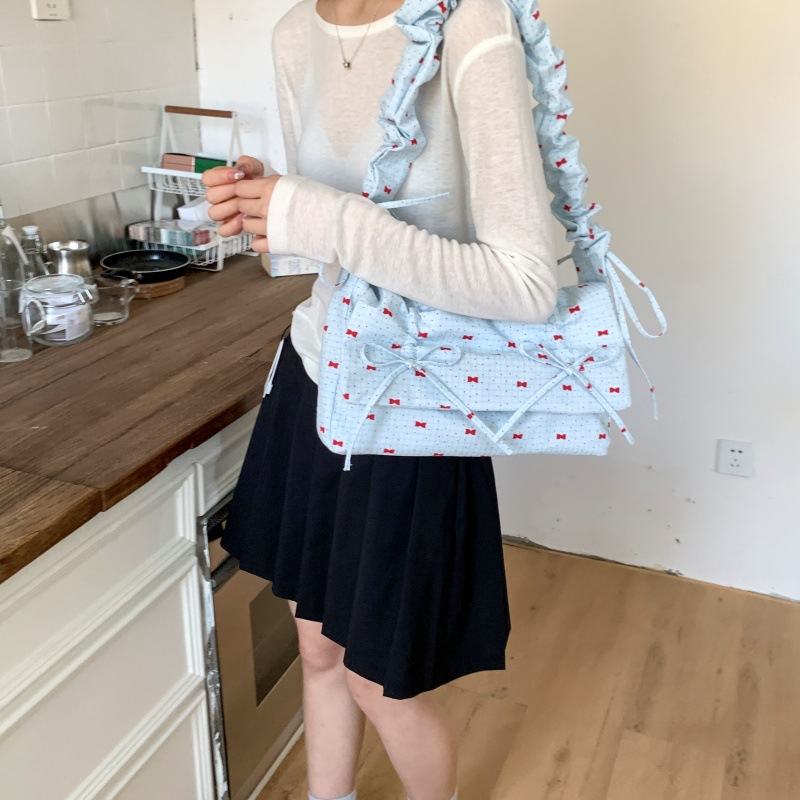 Fashionable pleated underarm bag 2025 new style, fresh and trendy, versatile and high-end crossbody bag, fashionable printed single-shoulder bag details Picture