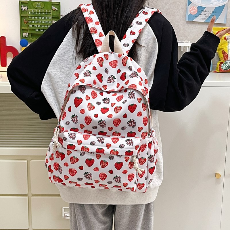 A large-capacity, cute cow, new Harajuku schoolbag, a popular Korean-style casual backpack for students on Instagram Specification drawing