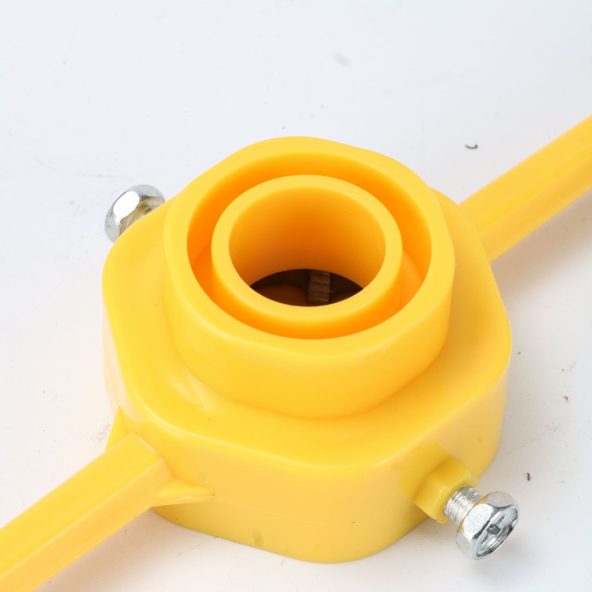 pvc plastic pipe threading, thread wrench, thread wrench, 6-piece set, 4-inch, 6-inch, 1-inch water pipe wholesale Application Scenario