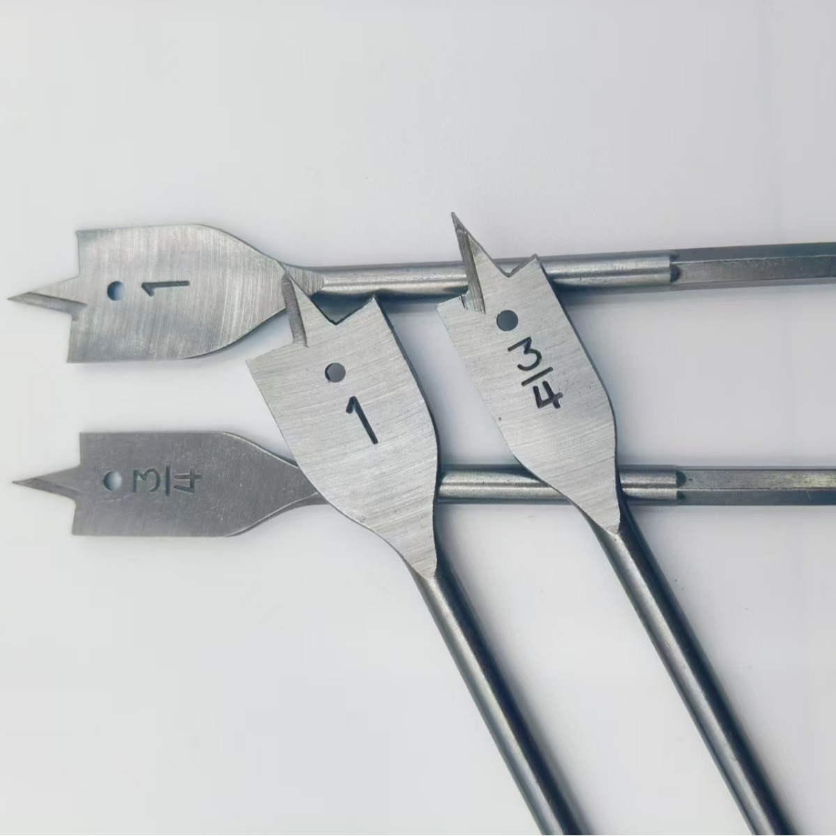 Flat-pointed woodworking flat drill hole opener, British standard drill bit positioning and reaming machine, woodworking hole opener and punching machine full figure
