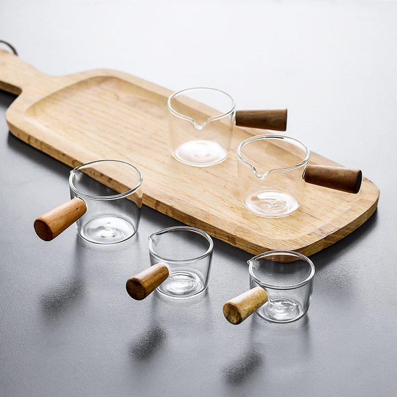High borosilicate glass milk, mini wooden handle, small milk cup, espresso measuring cup, latte dip, milk pot, milk jar details Picture