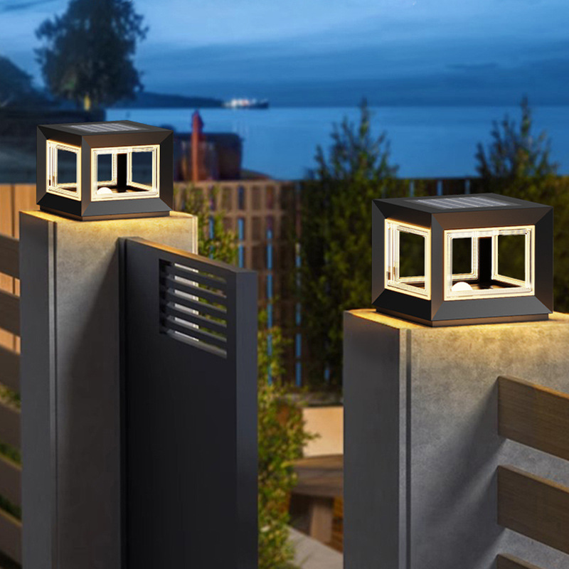 New solar-powered outdoor waterproof column head lamps for both sides of villa gates, garden courtyard gate columns, and outdoor fence guardrails details Picture