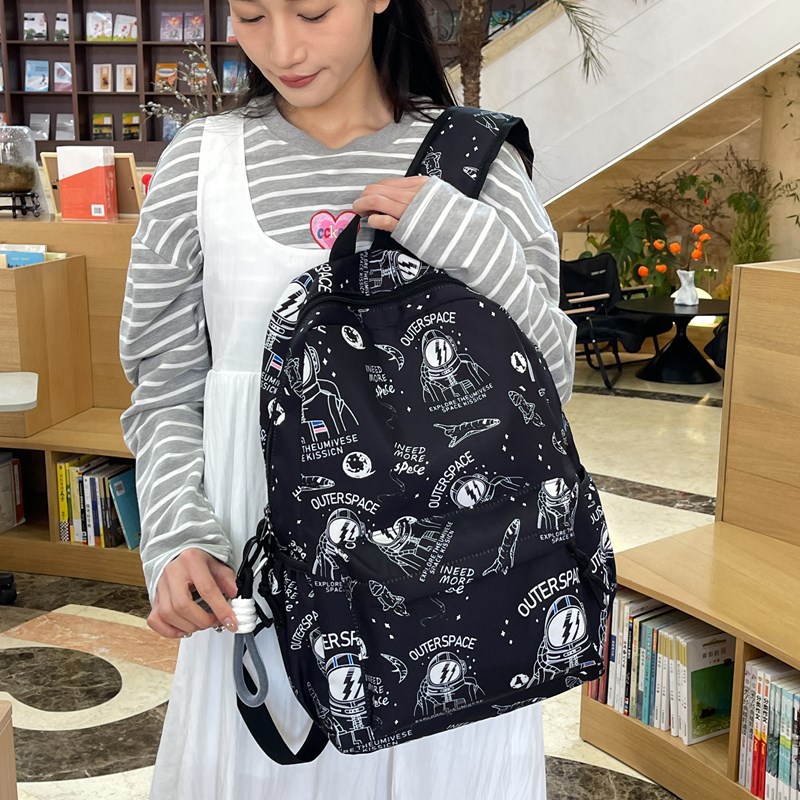 New schoolbag for high school and junior high school students, trendy for college students, large capacity, versatile, graffiti, Instagram, simple shoulder backpack Specification drawing