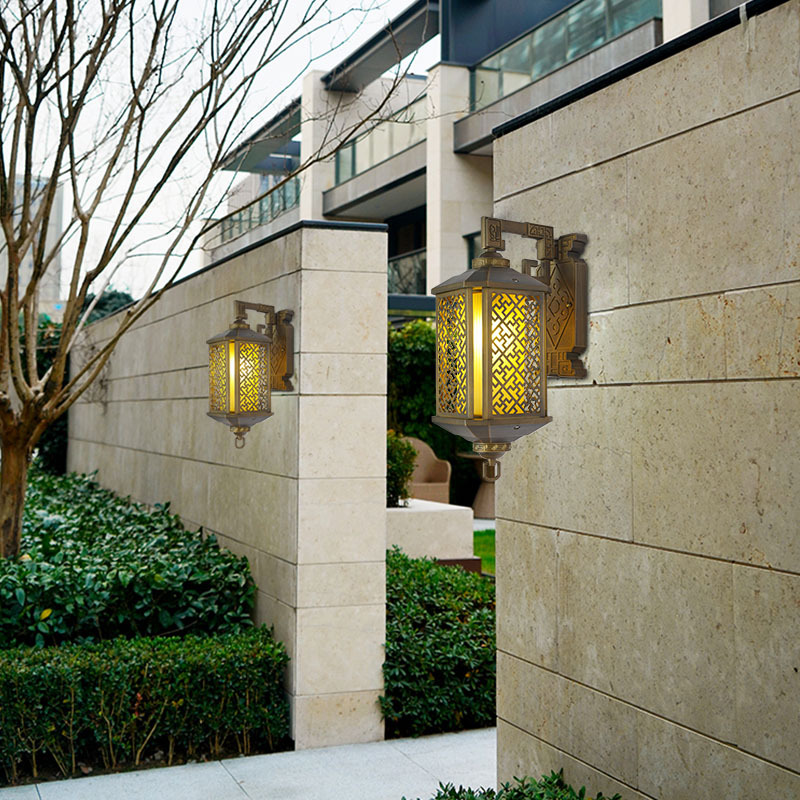 Chinese-style outdoor wall lamps, die-cast lamps, garden community garden landscape lamps, retro courtyard lamps, gate lamps, outdoor wall lamps details Picture