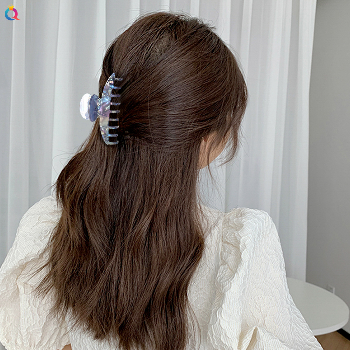 Qiyue Korean version acetic acid dragon bone hair clip, bath and face wash bun, hair grab clip, French retro back head clip, hair accessory for women details Picture