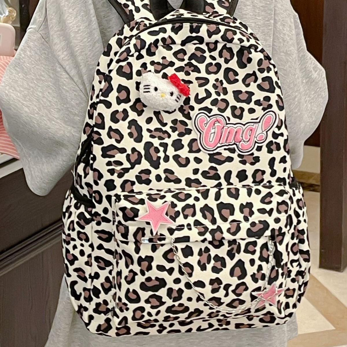 The new cartoon girl leopard print backpack is cute and has a large capacity. It is a versatile and fashionable backpack for students Specification drawing