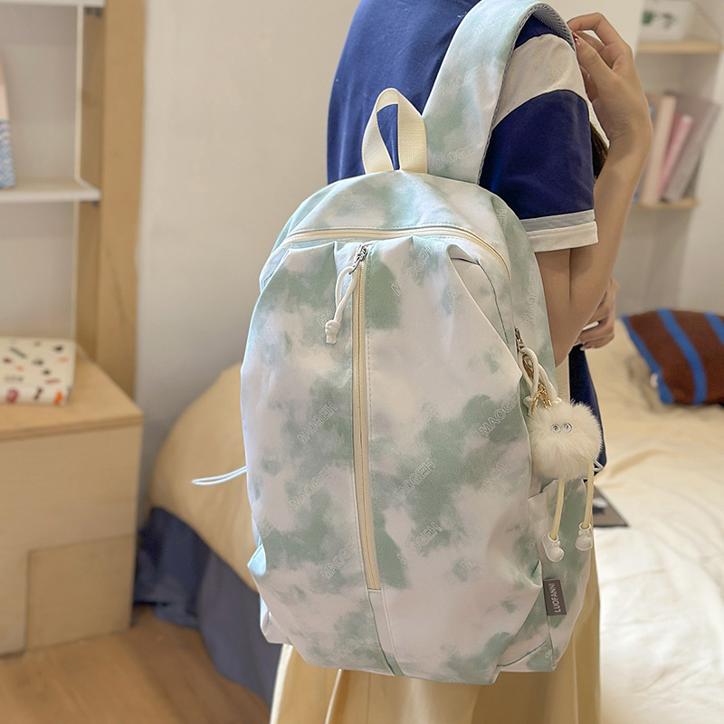 Tie-dyed backpack, a new and simple style for college students with a large capacity, a Korean-style schoolbag for high school students, and a lightweight travel backpack Application Scenario