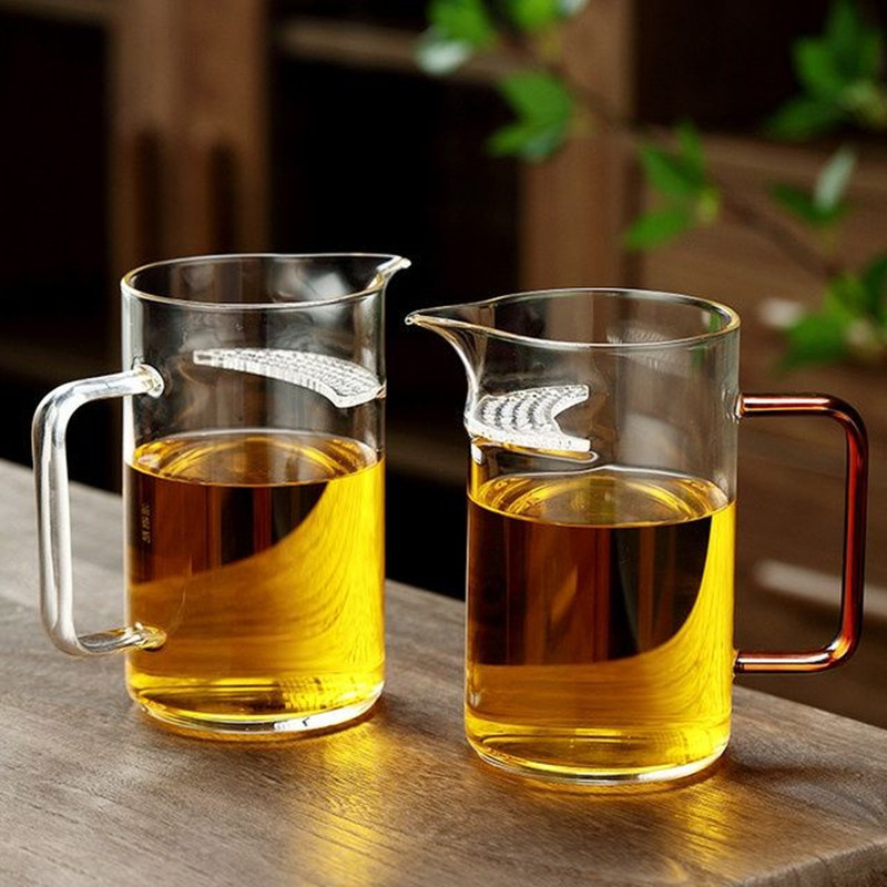 Home office color square handle uniform tea fair cup, high borosilicate glass integrated tea sea distribution tea set public cup full figure