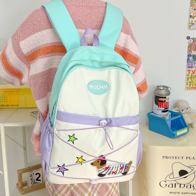 This 2024 new Korean-style color-blocking backpack is versatile, lightweight and has a large capacity. It's a cute parent-child student schoolbag Specification drawing