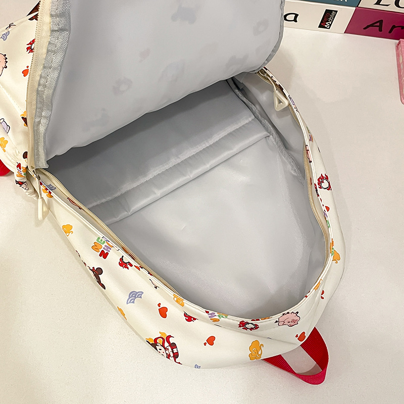 New ins Chinese trend backpacks for middle school students, junior high school students, college students, girls, and Korean style simple backpacks Application Scenario