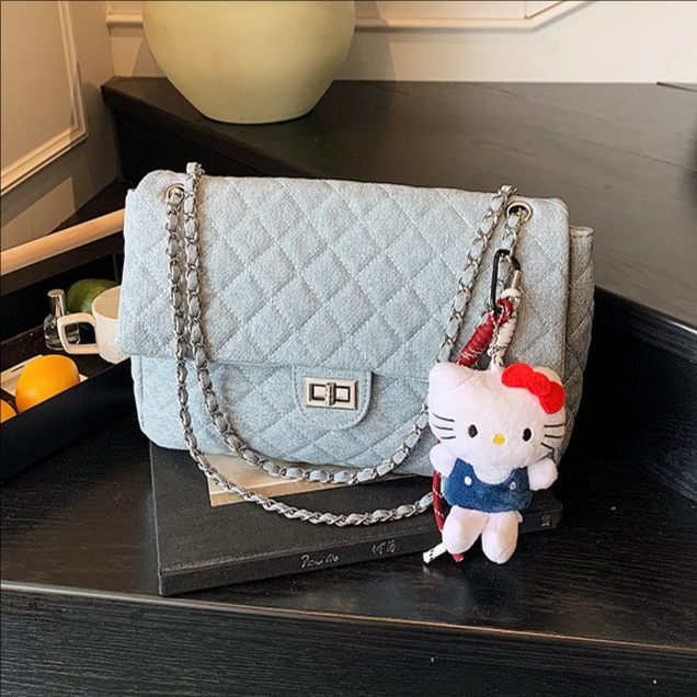 Cross-border 2025 Summer New style Chanel-style underarm bag, women's diamond-shaped chain bag, fashionable shoulder bag, trendy crossbody bag full figure