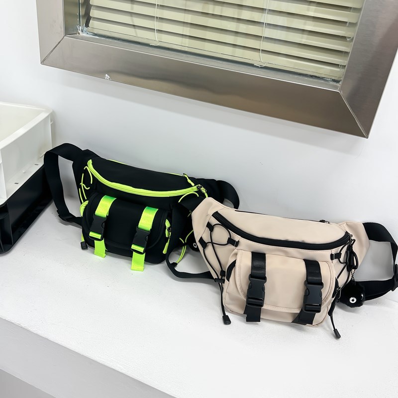 Korean-style male chest bag 2024 Fashion trend Cool male crossbody bag internet-famous stylish female crossbody chest bag waist bag details Picture
