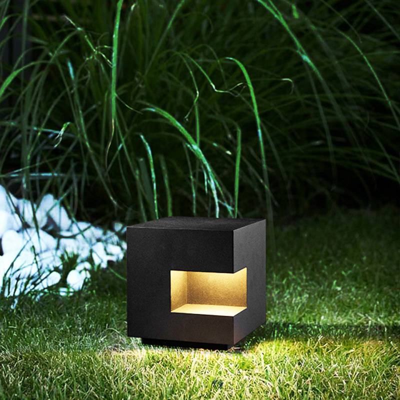 Square LED column head lights, outdoor courtyard lawn lights, river embankment, villa community fence lights, municipal park grassland lights Specification drawing