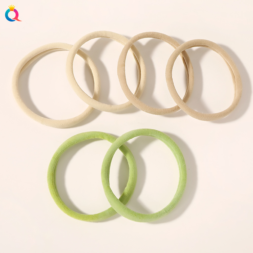Qiyue Korean seamless hair band 6-piece set, high-elasticity hair tie, basic and versatile hair tie, solid color leather band hair accessory for women Application Scenario