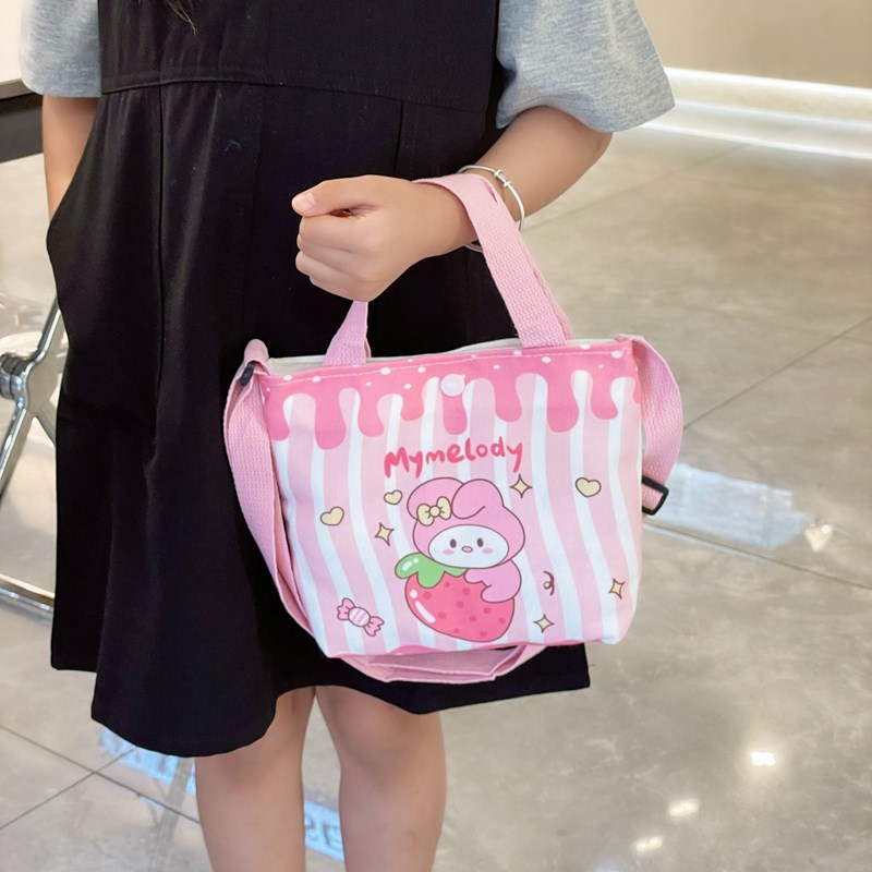 Kindergarten birthday gift bags, hand-held children's gifts, small gifts to reward children, little kids and primary school students Application Scenario