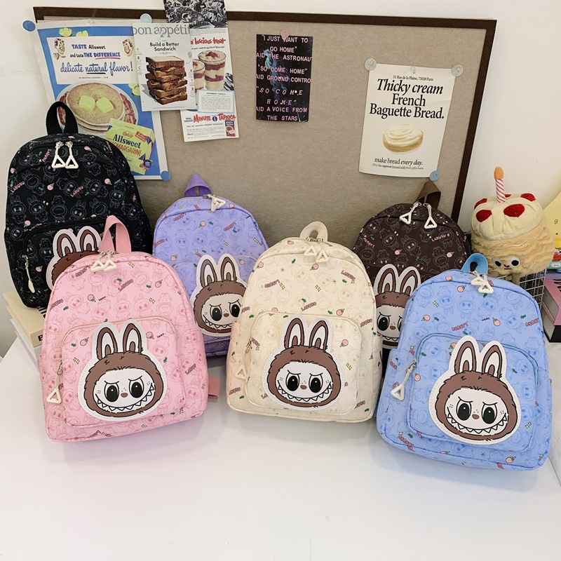 A new trend of children's schoolbags, lightweight cartoon backpacks for boys and girls in kindergartens, and large-capacity outdoor casual backpacks full figure