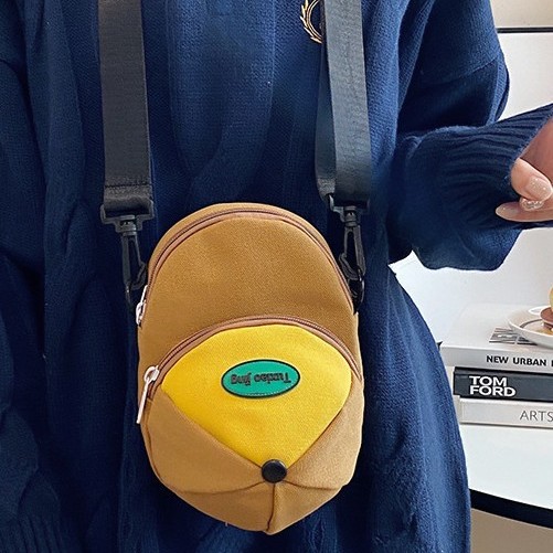 New cute design, fashionable and casual, unisex hat bag, color-blocking large-capacity phone bag, single-shoulder crossbody bag Application Scenario