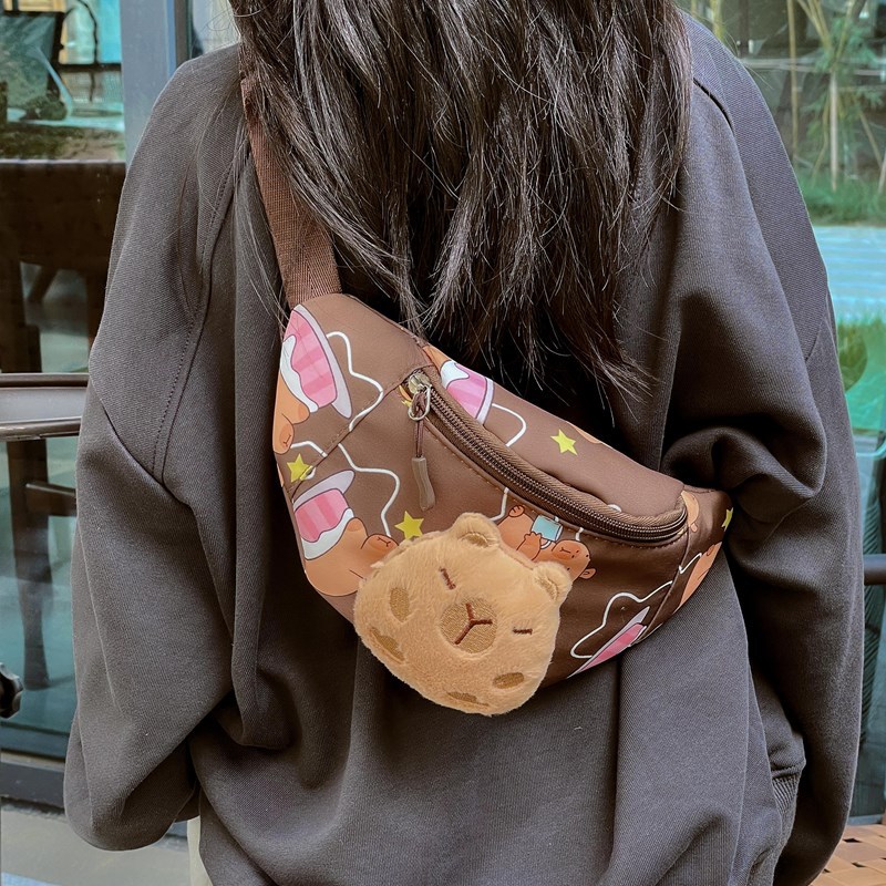 New Winter 2024 cartoon cute children's bags, boys' and girls' accessories, small chest bags, casual travel princess waist bags Application Scenario