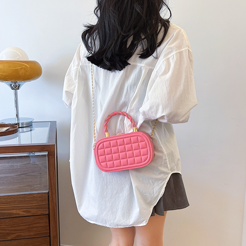 French chic small bag for women, new summer 2024 trendy woven hand-held box bag, chain single-shoulder crossbody bag Specification drawing