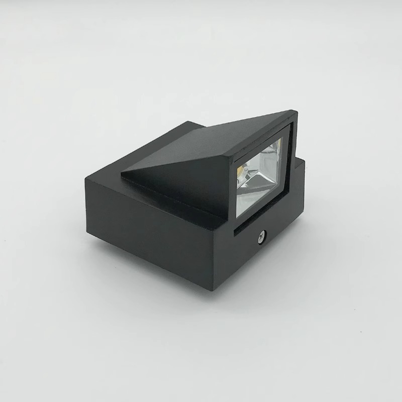 Balcony, terrace, outdoor waterproof led wall lamp, double-head up and down lighting, creative entrance, exterior wall, corridor, courtyard simple lamp Application Scenario