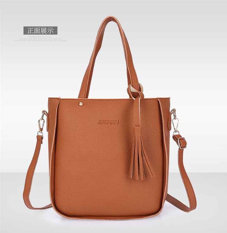 2023 Chaozi Mu Bag Four-piece Set, New Korean-style bucket tassel single-shoulder bag, handbag, women's bag, large bag, crossbody bag Application Scenario