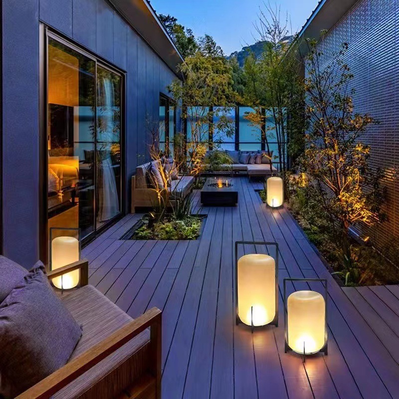 Solar lawn lights, outdoor courtyard grassland lights, waterproof outdoor villa garden lights, balcony ambient lights, decorative lights full figure