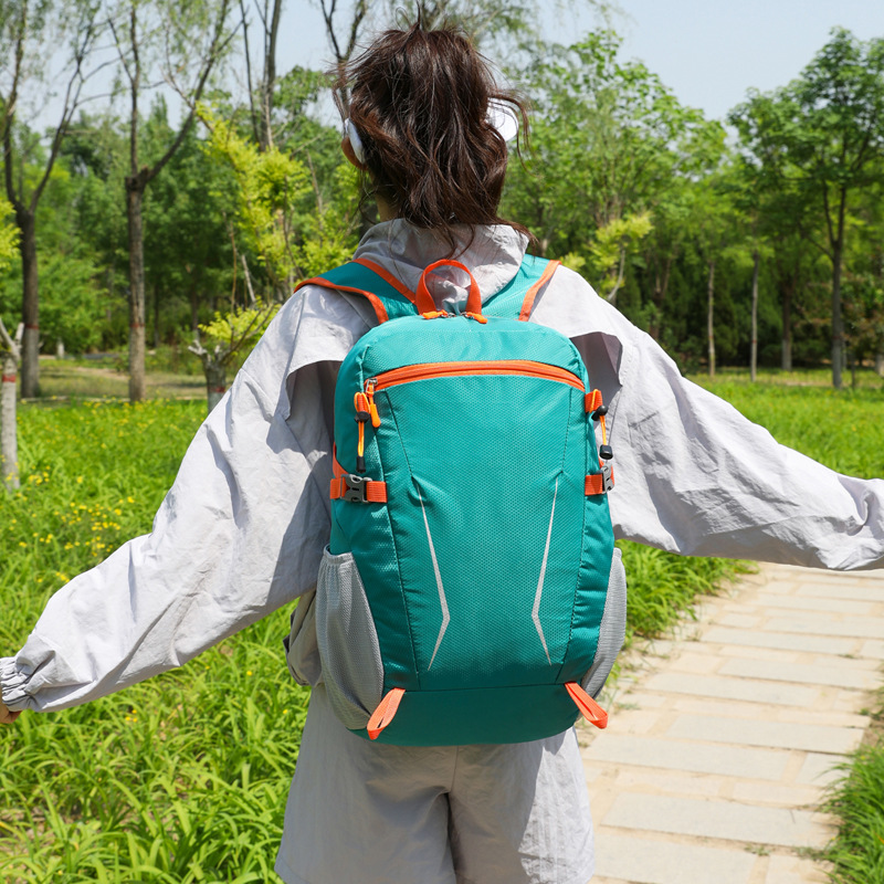 New men's backpacks, lightweight cycling, large-capacity travel bags, outdoor hiking and mountaineering bags, simple folding backpacks Specification drawing