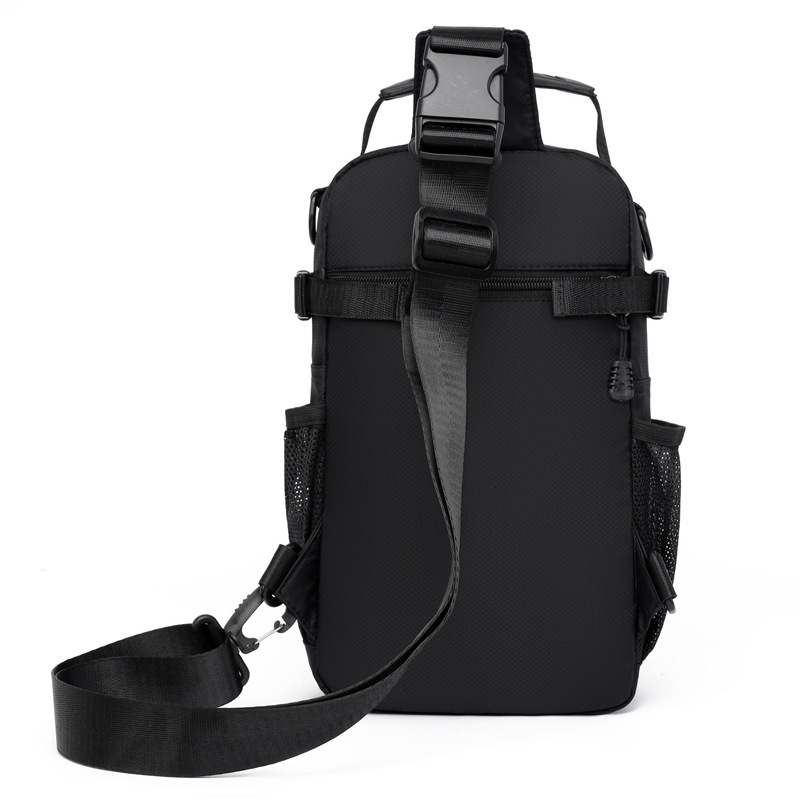 Cross-border men's large-capacity chest bag, high-end cycling sports bag, single-shoulder small crossbody bag and backpack for commuting to work Application Scenario