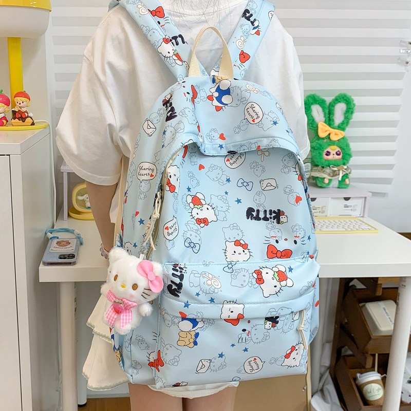 New graffiti schoolbag, ins style forest-themed college student backpack, lightweight shoulder strap, large capacity and cute backpack for students Application Scenario