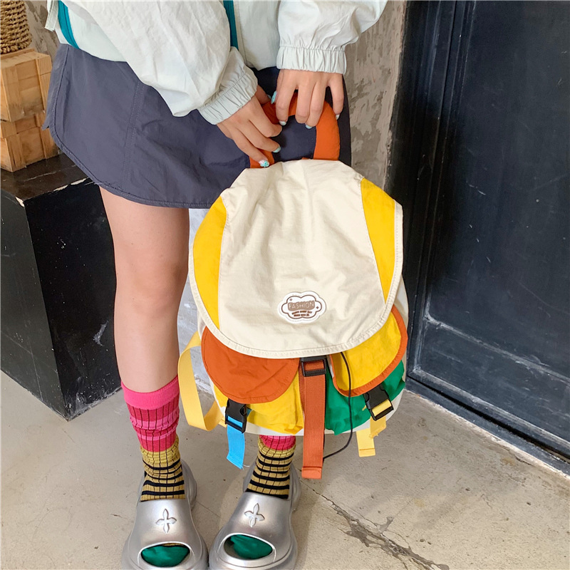 Wholesale summer trendy casual color-blocking backpacks, outdoor multi-functional simple and lightweight backpacks, fashionable travel small bags Application Scenario
