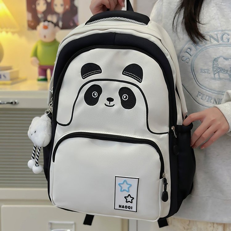 Korean style Instagram cute forest-themed high appearance level female double-shoulder cartoon giant panda schoolbag for junior high school students and backpack for female primary school students Application Scenario
