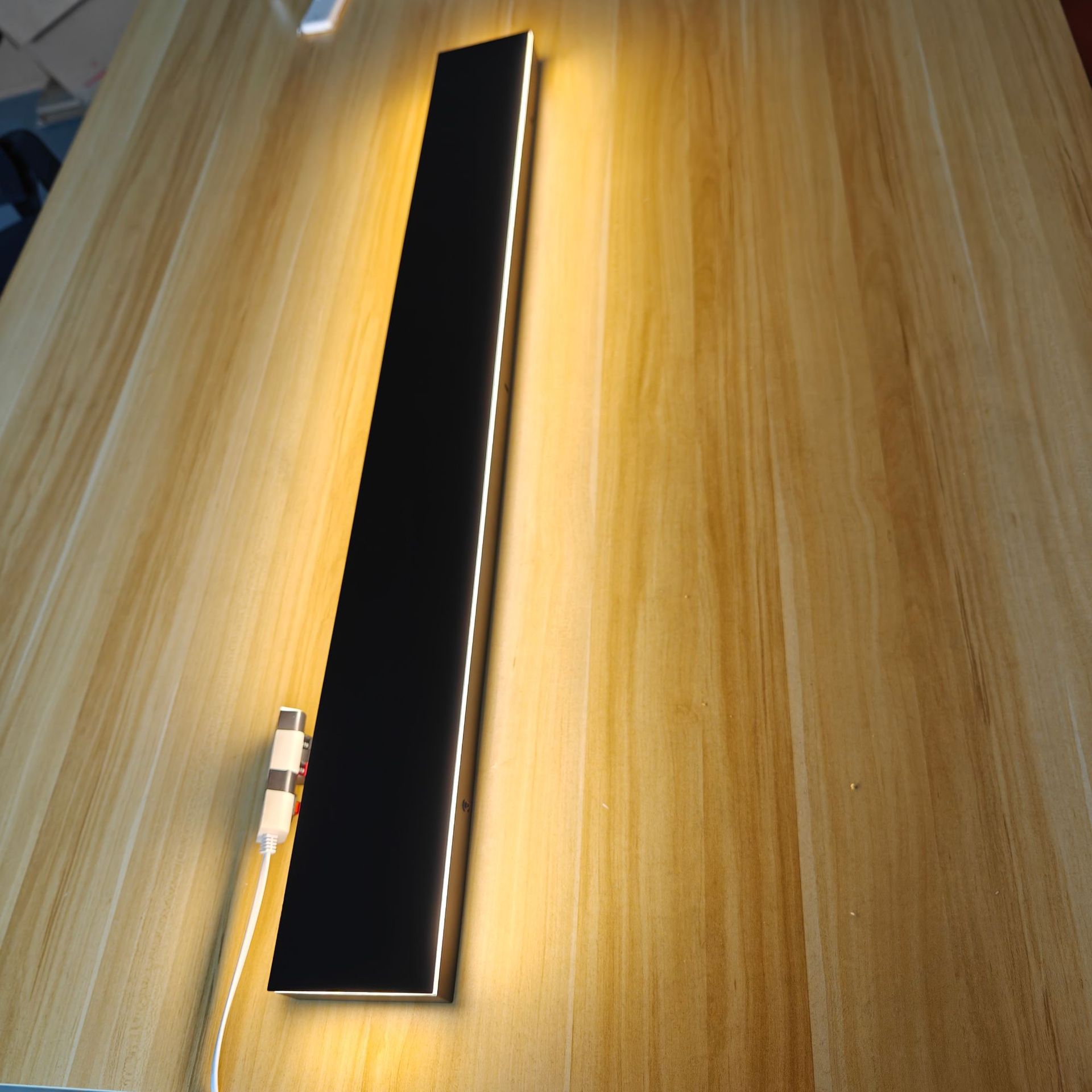Outdoor wall lamps, waterproof outdoor terraces, hotel and villa gates, exterior walls, columns, modern and simple courtyard lamps, wall lamps details Picture