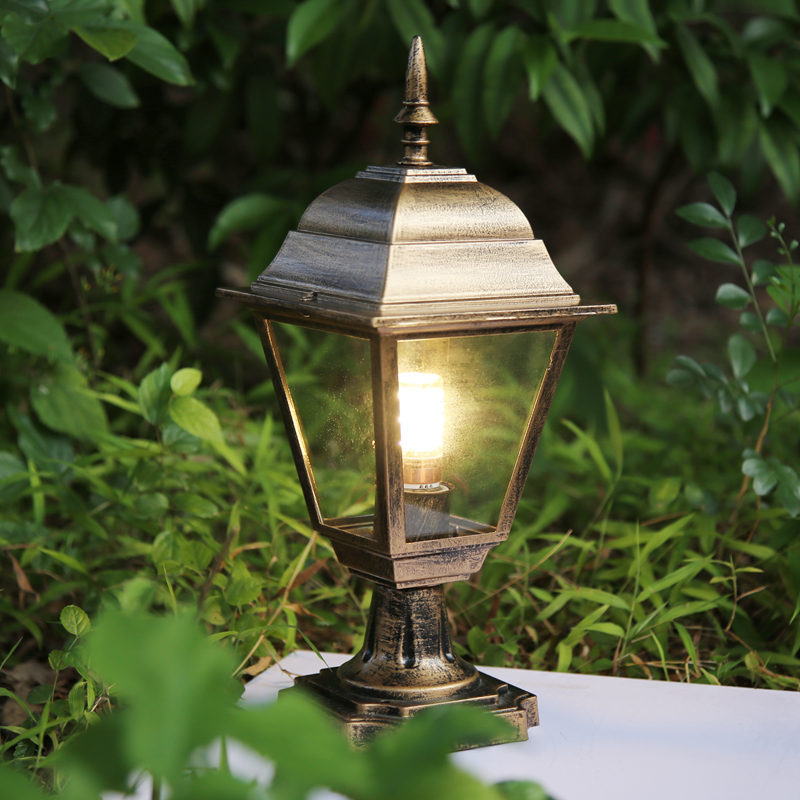 Outdoor fence lights, courtyard European-style villa exterior wall lights, door column lights, balcony corridor outdoor American-style simple column head lights details Picture
