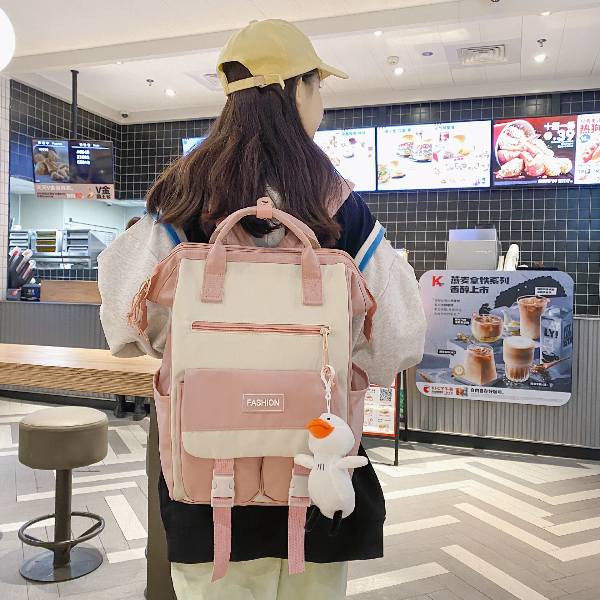 New Japanese-style high school and college student backpack, Harajuku simple large-capacity travel backpack, trendy color-blocking backpack details Picture