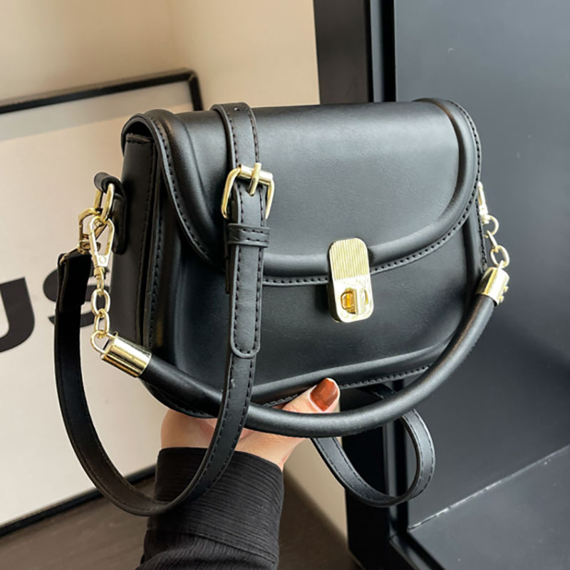 Retro Mocha mini bag for women, 2024 new solid color, fashionable and versatile saddle bag, Korean version, niche commuter crossbody bag full figure