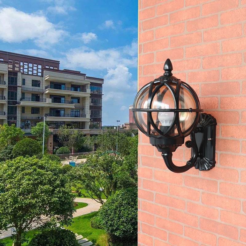 Outdoor waterproof wall lamps, European-style balcony and staircase exterior wall lamps, outdoor retro villa garden gate, corridor and courtyard lamps details Picture