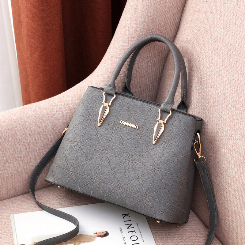 Large bag Women 2020 new style women's embroidered thread handbag, single-shoulder bag, export women's bags, cross-border wholesale and consignment Application Scenario