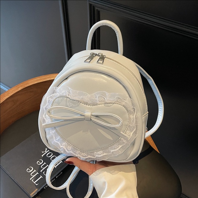Fashionable lace bow backpack for women, 2025 new style, trendy and fresh schoolbag, carry the backpack while shopping full figure