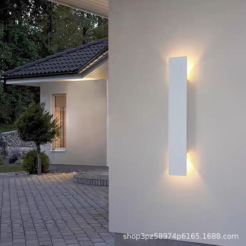 Modern and simple upper and lower lighting corridors, staircases, passageways, column lights, living room backgrounds, walls, waterproof square long strip wall lamps Application Scenario