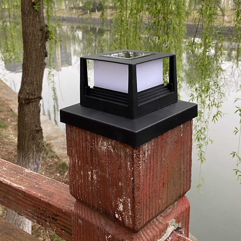 Outdoor solar column head lamps, square wooden column head lamps, column cap lamps, household garden lamps, fence lamps details Picture