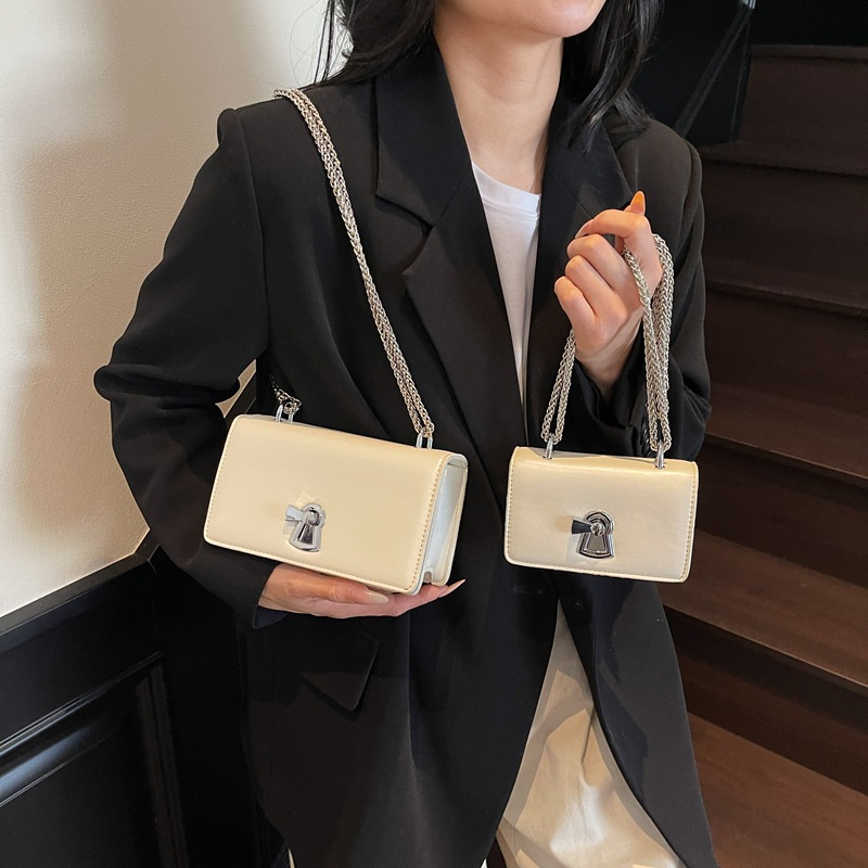 Cross-border quality versatile chain bag for women 2025 new style casual and fashionable single-shoulder underarm bag, trendy crossbody small square bag details Picture