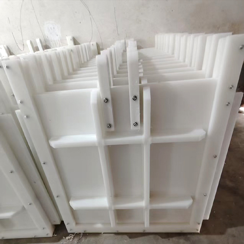 Composite gate, PVC flat plate beam gate, channel portable plastic gate, farmland irrigation portable plastic gate details Picture