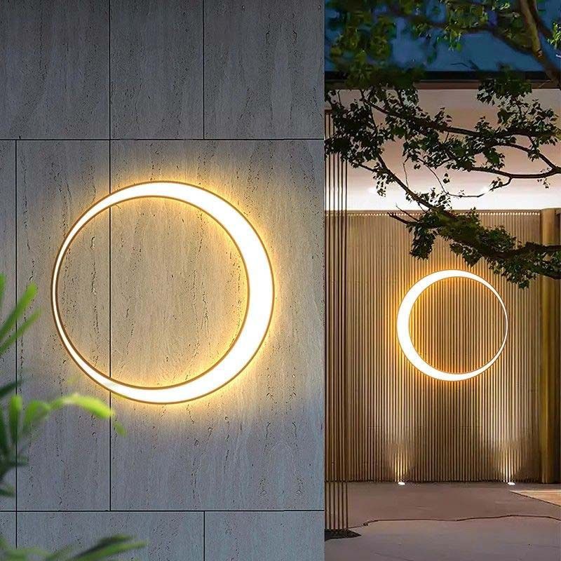 Creative crescent-shaped circular ring courtyard outdoor wall lamp, stainless steel outdoor lamp, wall decoration lamp, fence, garden gate Application Scenario