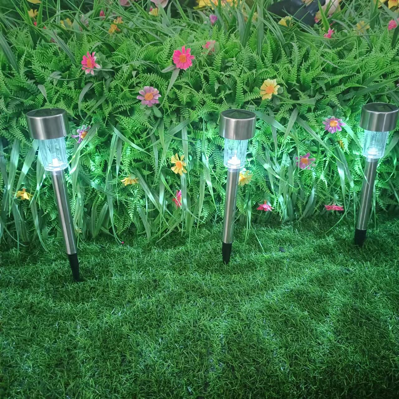 Solar lawn lights, solar outdoor garden lights, automatic lighting at dark, waterproof atmosphere and landscape lights Specification drawing
