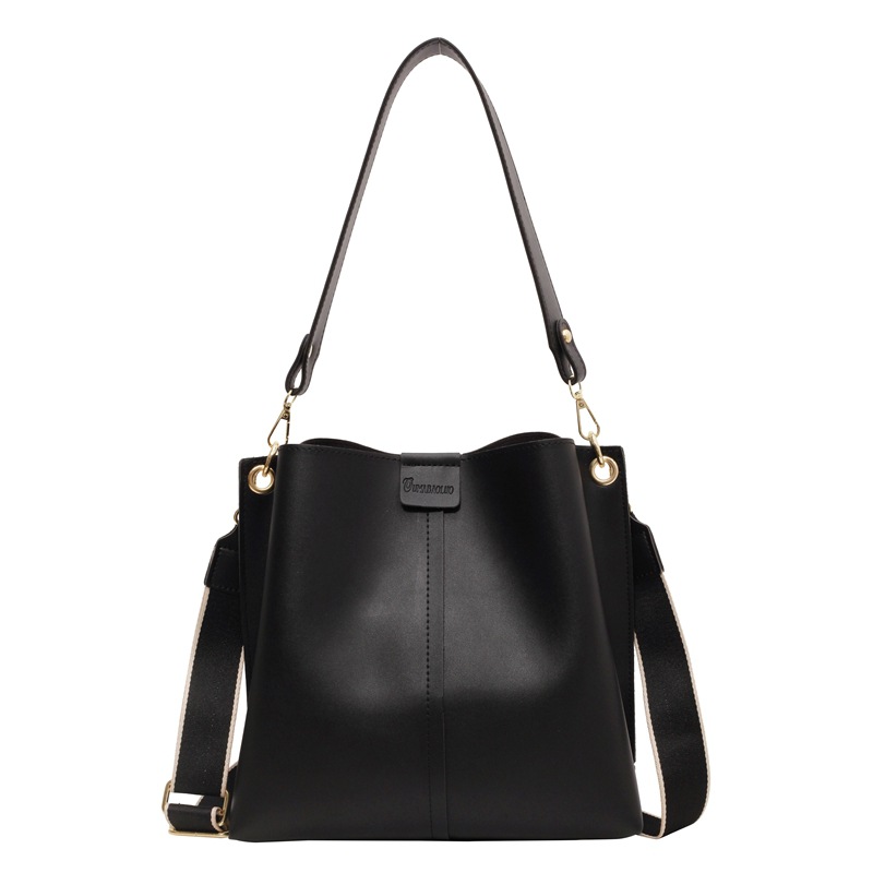 This is a new 2023 stylish and versatile bucket bag for ladies. It's a niche, high-end, and high-quality solid color single-shoulder bag for commuting Item Picture