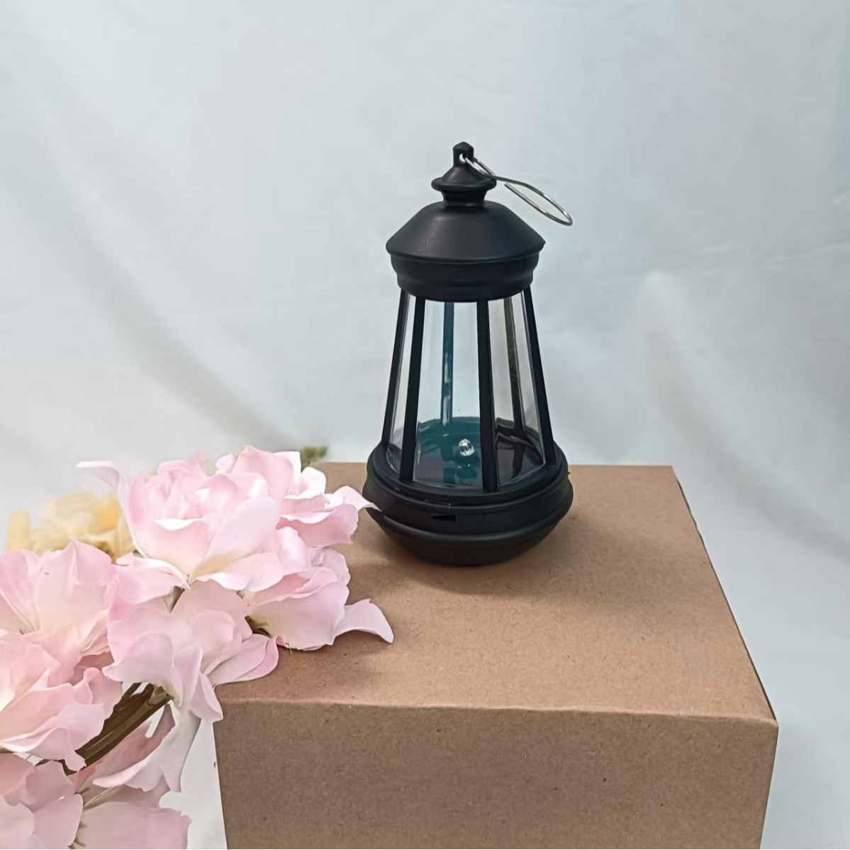 Solar night lights for villa courtyards, balconies, outdoor led lights, waterproof decorative landscape atmosphere lights, and hanging tree lights details Picture