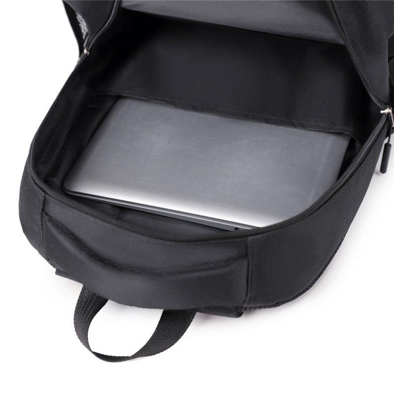 Wholesale of new casual backpacks for men, multi-compartment large-capacity travel bags, outdoor business trips, and computer backpacks Application Scenario