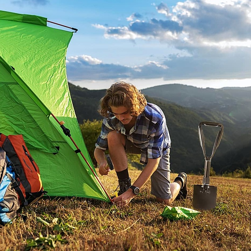 Cross-border folding shovels, garden digging, outdoor camping, car travel, beachcombing, convenient folding shovels, garden tools Application Scenario