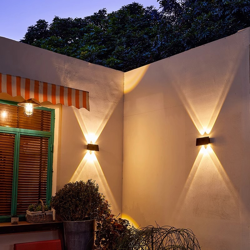 Solar-powered outdoor wall-washing lights, household villa courtyard wall lights, led outdoor fence surface lighting and decorative atmosphere lights details Picture