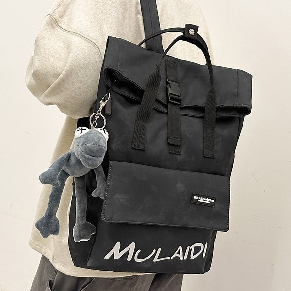 This stylish zipper backpack with a cool and trendy design is suitable for both men and women. It is a computer bag for junior and senior high school students and a commuter style backpack details Picture